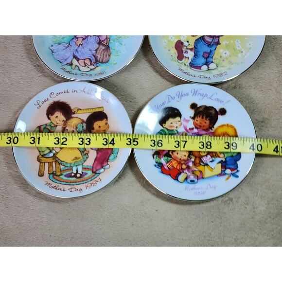 Avon Mother's Day Plate 1981 1982 1984 1992 Kids Design Porcelain Japan 5" x4 - Picture 16 of 16